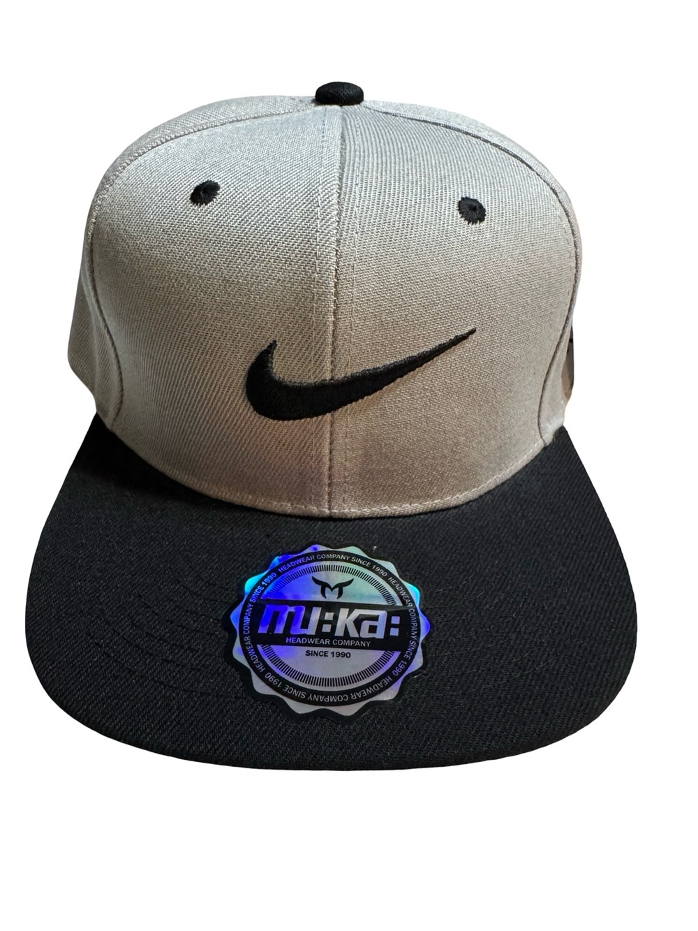 Nike Two-Tone Snapback Hat - Light Gray & Black